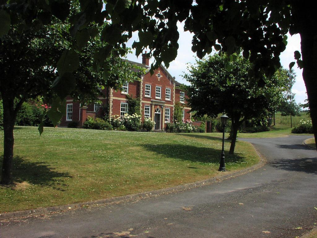 Austons Down Farm B&B Claverdon Extérieur photo