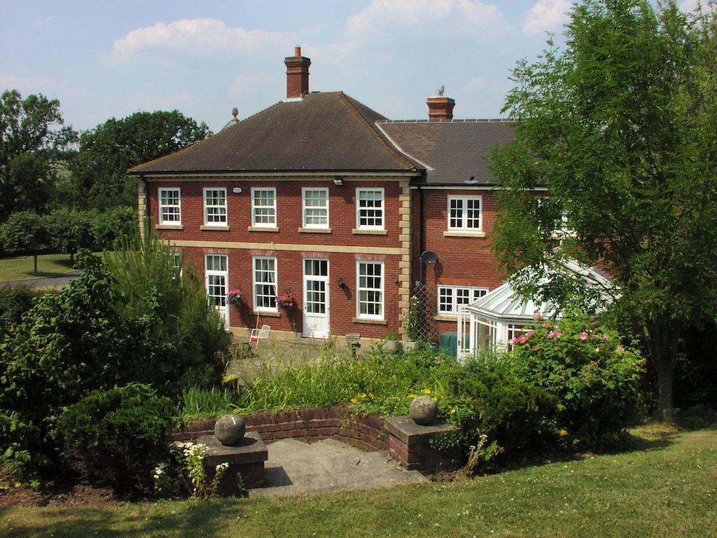 Austons Down Farm B&B Claverdon Extérieur photo