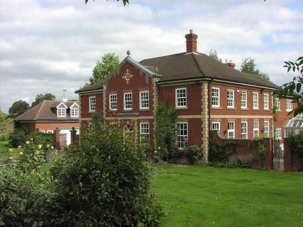 Austons Down Farm B&B Claverdon Extérieur photo